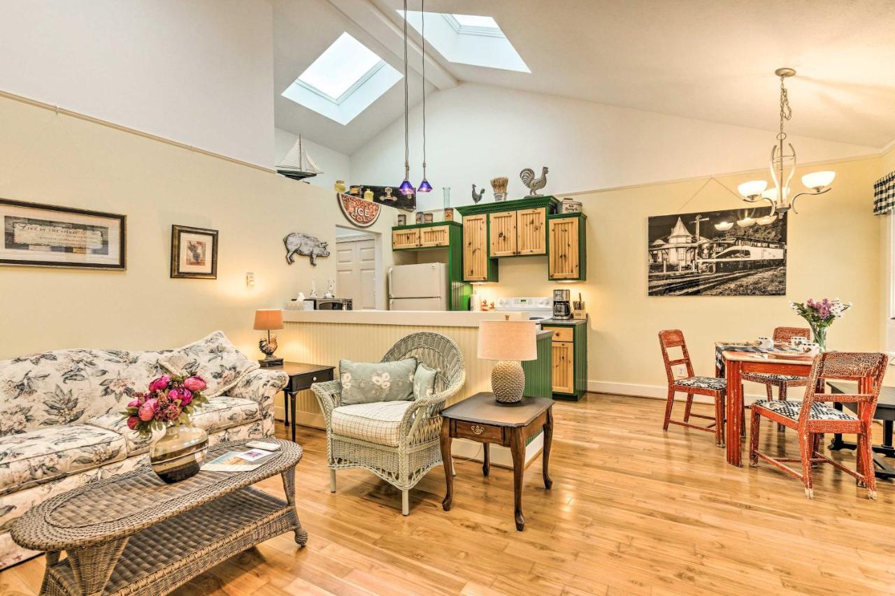 Couples Haven In Frankfort By Lake, Trails And Dtwn 외부 사진